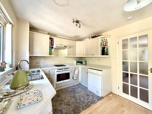 Dining Kitchen- click for photo gallery
